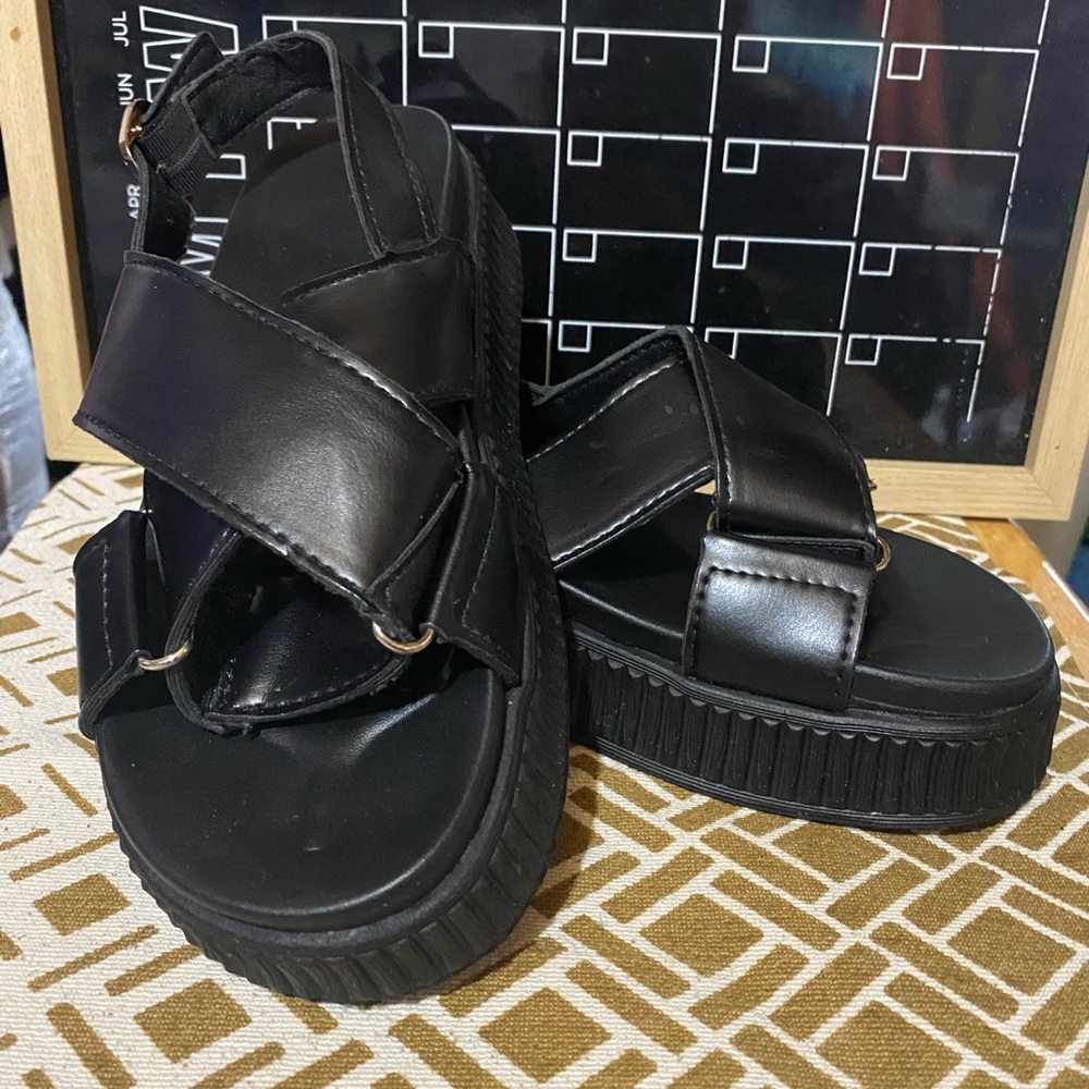 Women's Black Sandals